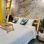 Oikiastudios2 *